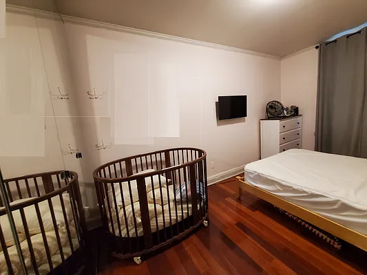 Rented by Douglas Elliman | media 9