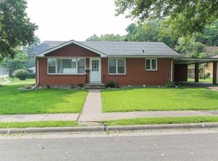 600 Kurt Ct, Dubuque, IA 52001