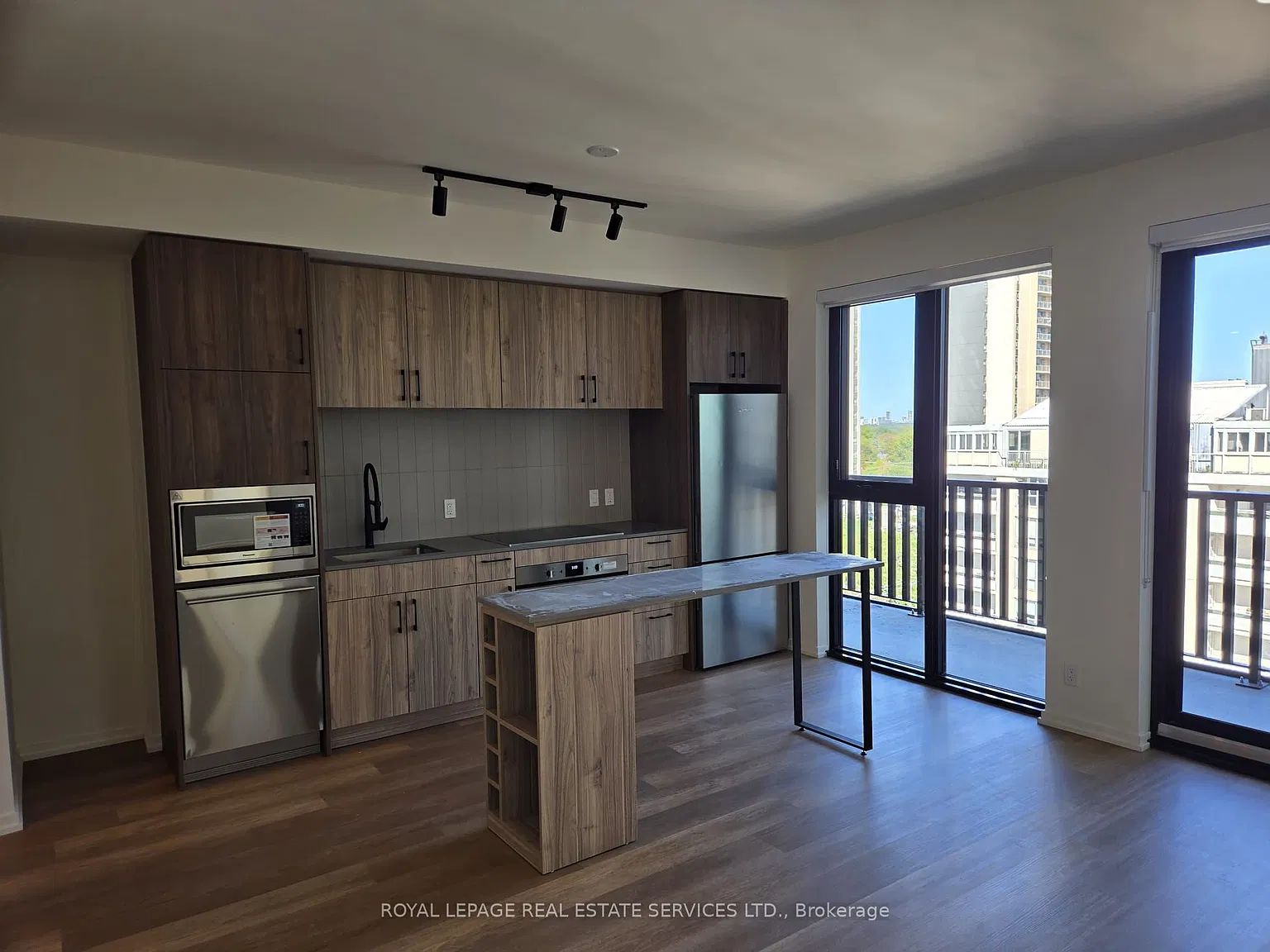 3 bed, $3,500 — Photo 2