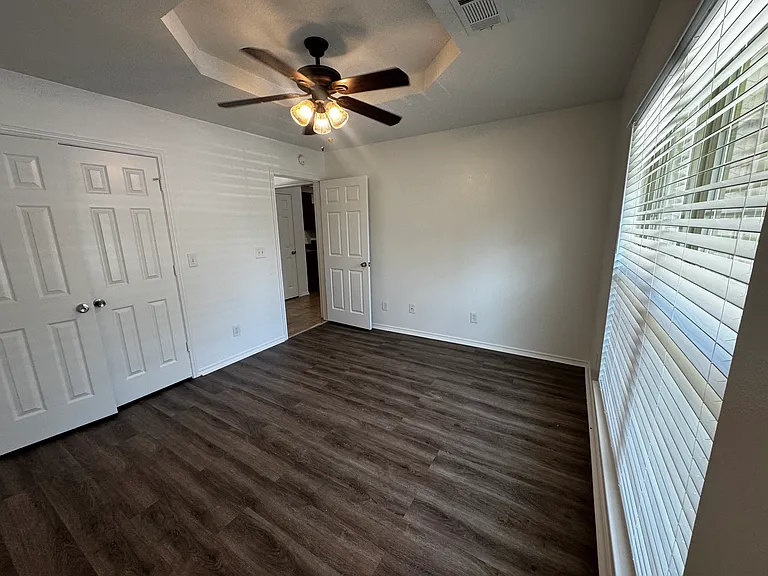 530 S Center St #3 — Photo 4