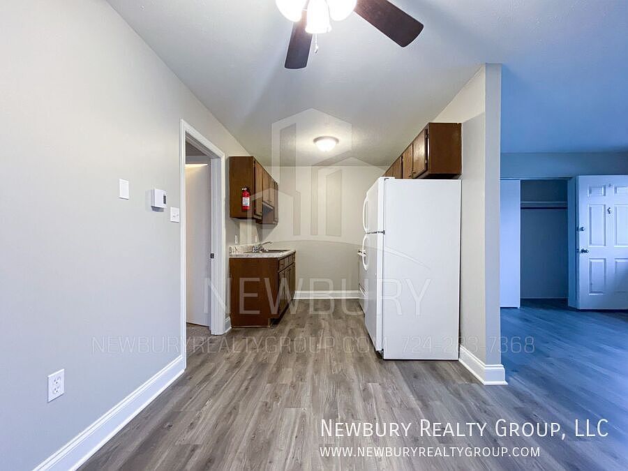 1st image of 25 Sunbury Est