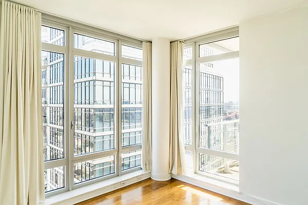 Rented by Manhattan Spaces | media 38