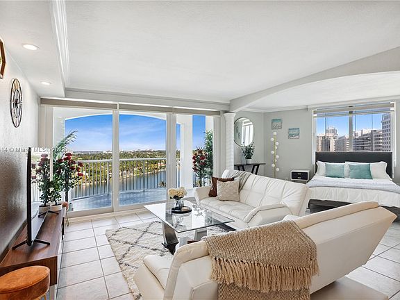 3rd image of 5401 Collins Ave APT 1020