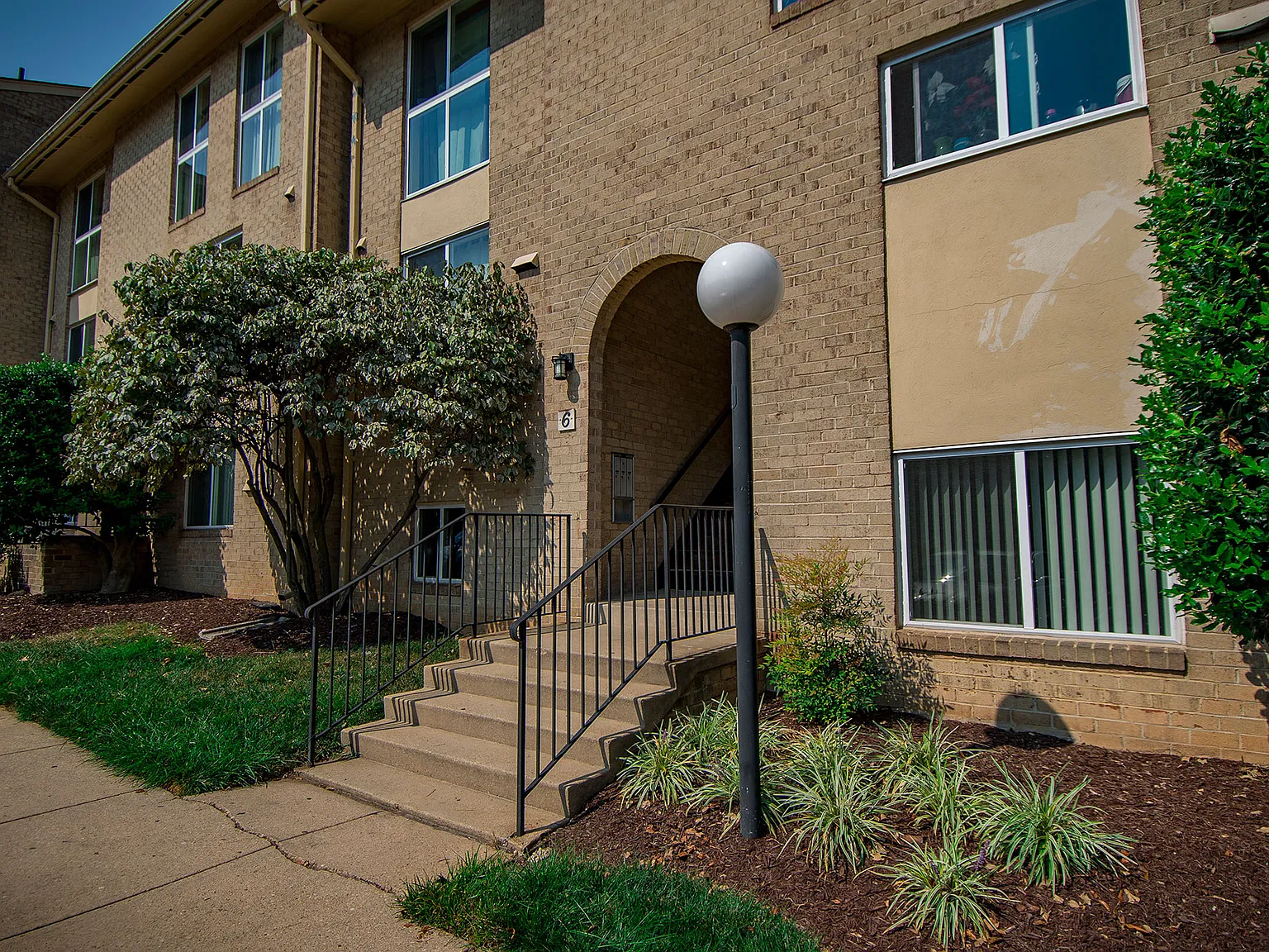 Maplewood Villas — Photo 1