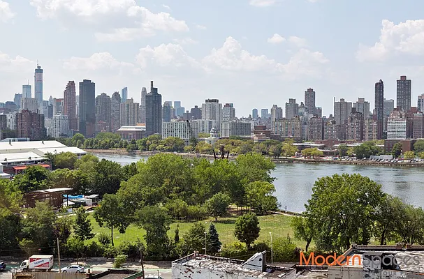 Sold by Modern Spaces | media 7