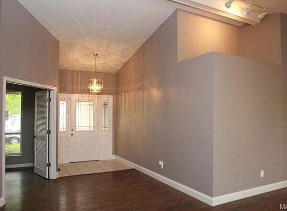 5th image of 3906 Brookstone South Dr