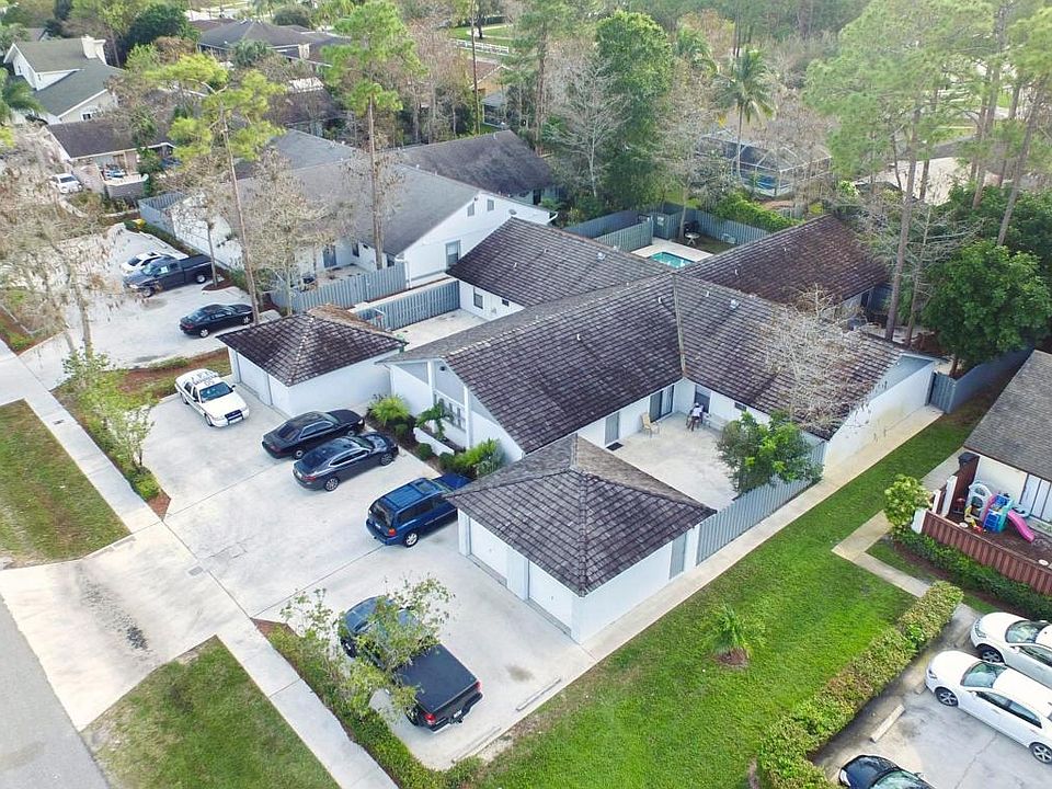 1st image of 1567 Hawthorne Pl