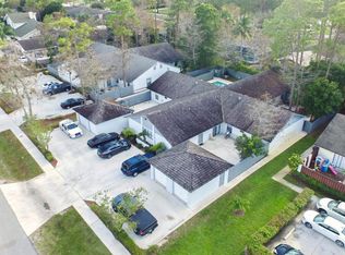 1567 Hawthorne Pl, Wellington, FL 33414