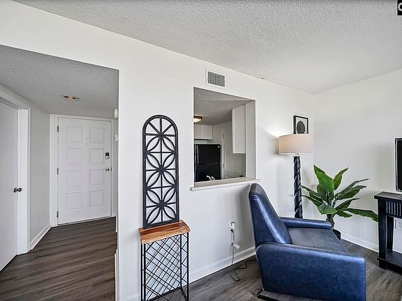 5th image of 1100 Wheat St APT 910