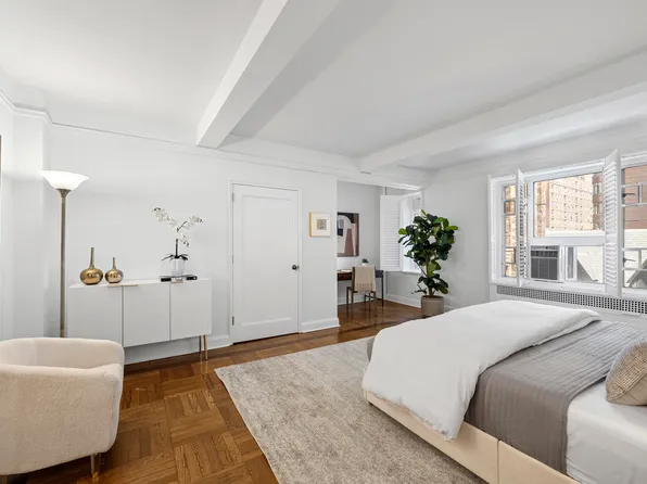 20 East 35th Street image 6 of 10