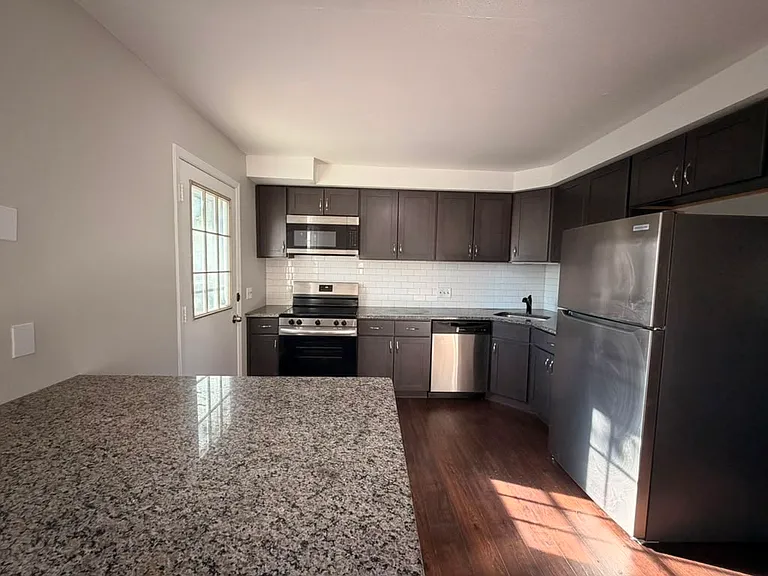 64 Savin Park #1 — Photo 1