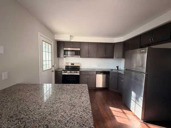 64 Savin Park, West Haven, CT