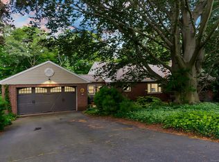 206 Ellwood Rd, Berlin, CT 06037