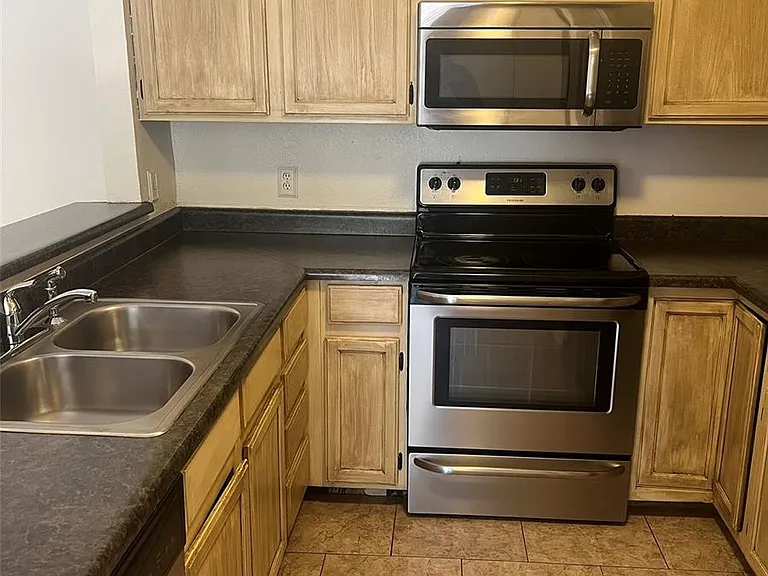 4480 S Pitkin St #123 — Photo 4