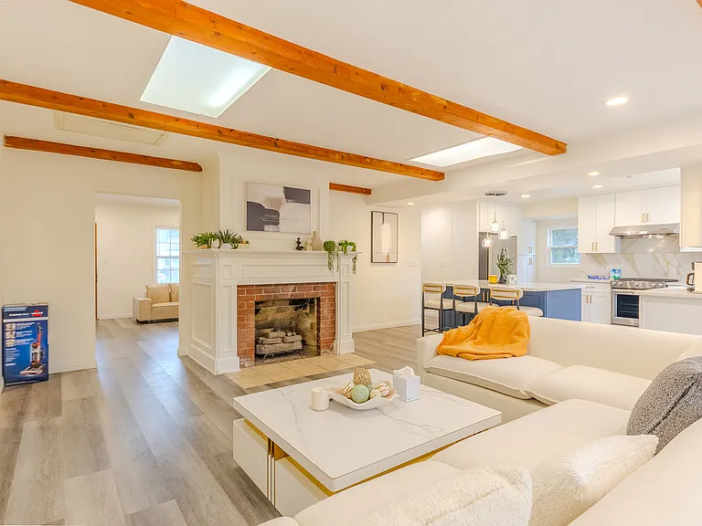 6252 Golden West Ave — Photo 15