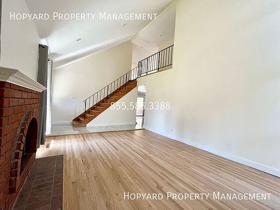 2nd image of 1073 Fuchsia Dr