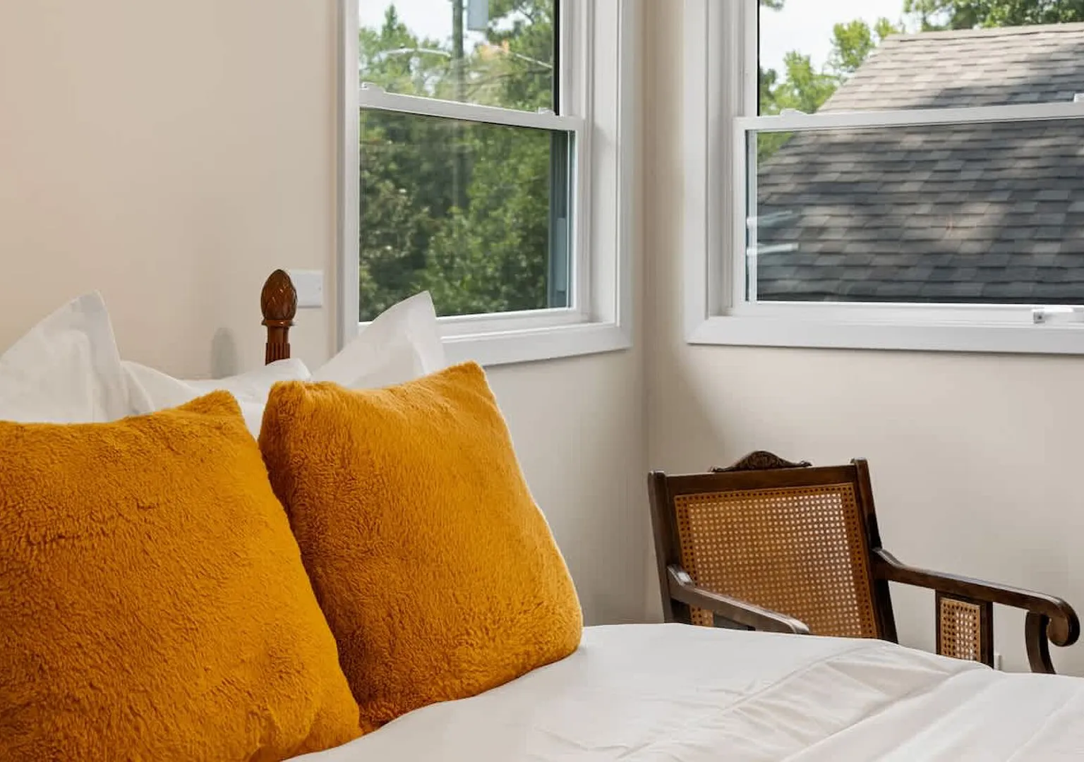 Magnolia Retreat 4BR 3BA Home — Photo 1