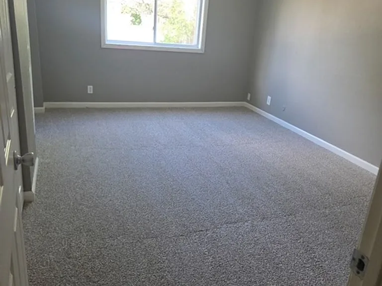 6517 N Lexington Dr — Photo 3