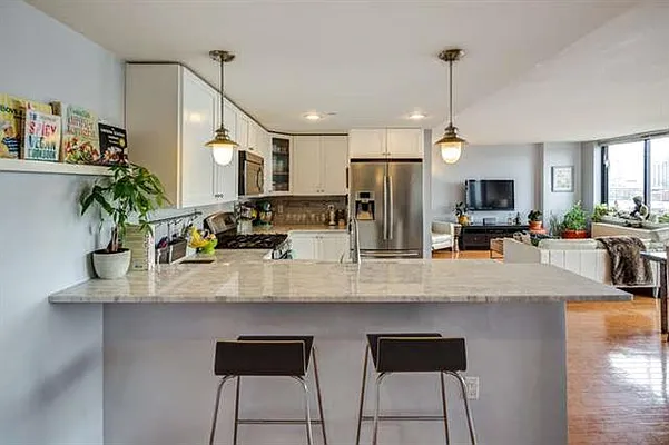 Sold by Century 21 Innovative Realty | media 25