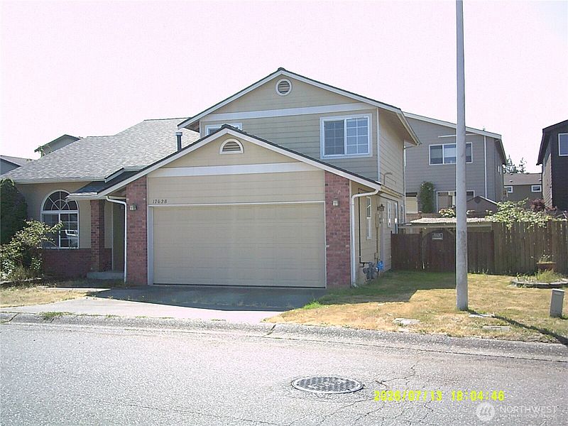2nd image of 17628 27th Avenue NE #72