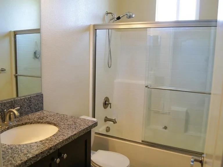 2nd bathroom