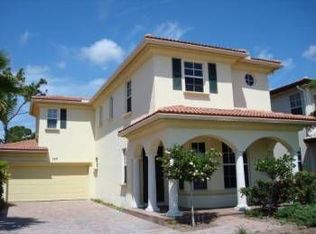 611 Castle Dr, Palm Beach Gardens, FL 33410