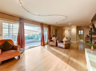 1114 Skylark Dr, La Jolla, CA 92037