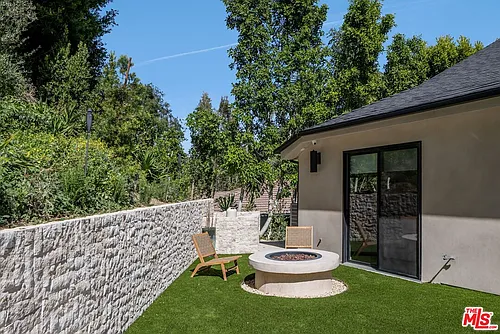 3637 Loadstone Dr Photo 1