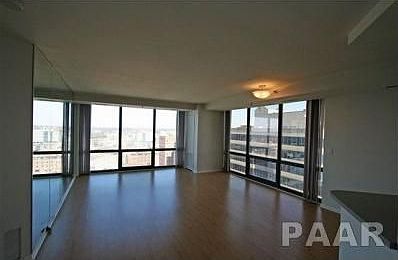 3rd image of 125 W Jefferson St