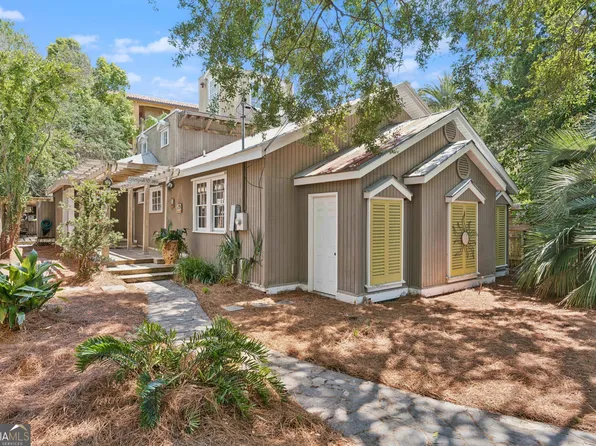 936 Ocean Blvd, Saint Simons Island, GA 31522