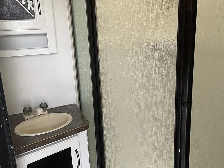 907 N Roy Orbison Dr — Photo 15