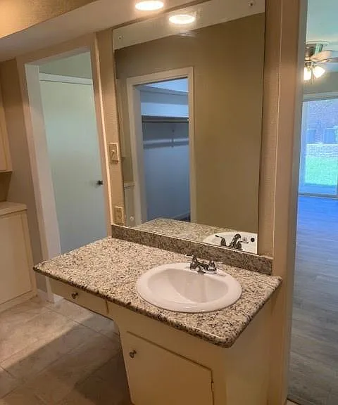 6006 Bermuda Dunes Dr — Photo 28