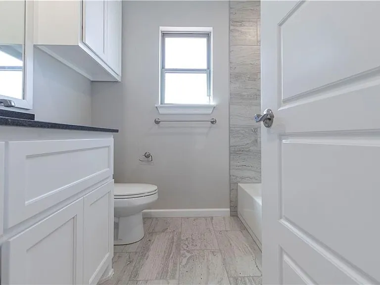 16300 Marsha Dr — Photo 20