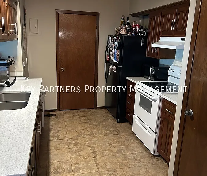 435 W 104th St #B — Photo 9