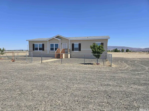 2905 E 7th St, Silver Springs, NV 89429