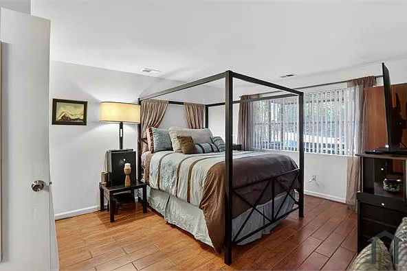 843 Artwood Rd NE — Photo 10