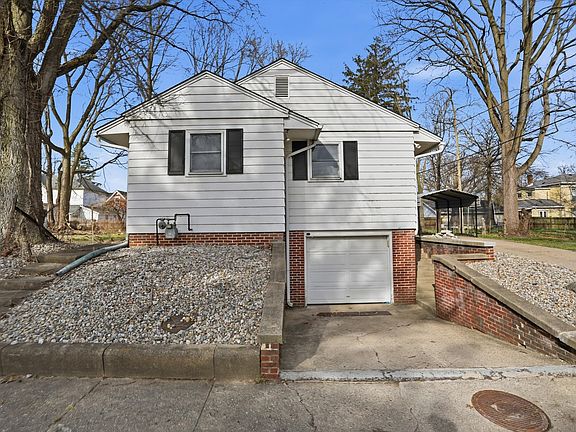 4th image of 305 John St