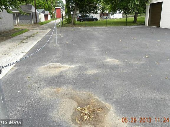 4th image of 51 Wayside Ave