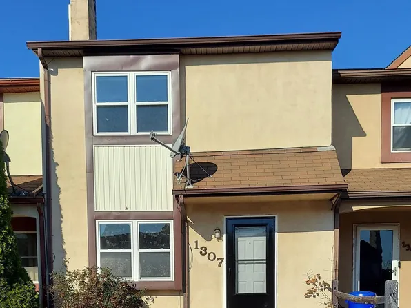 1307 Walnut Ridge Est, Pottstown, PA 19464
