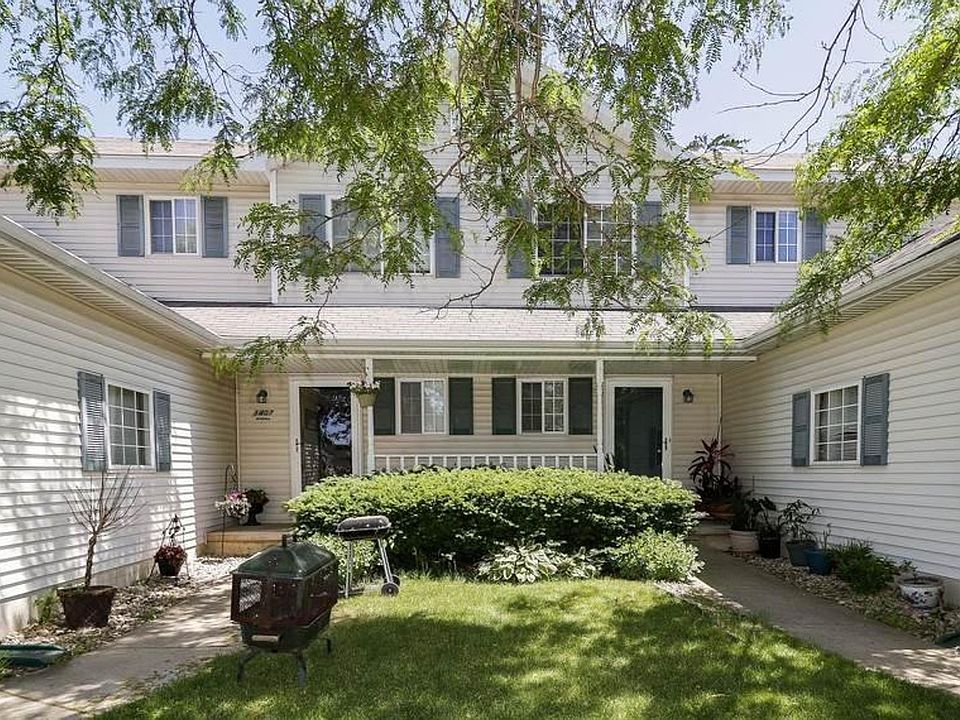 1st image of 1405-07 Glacier Hill Dr