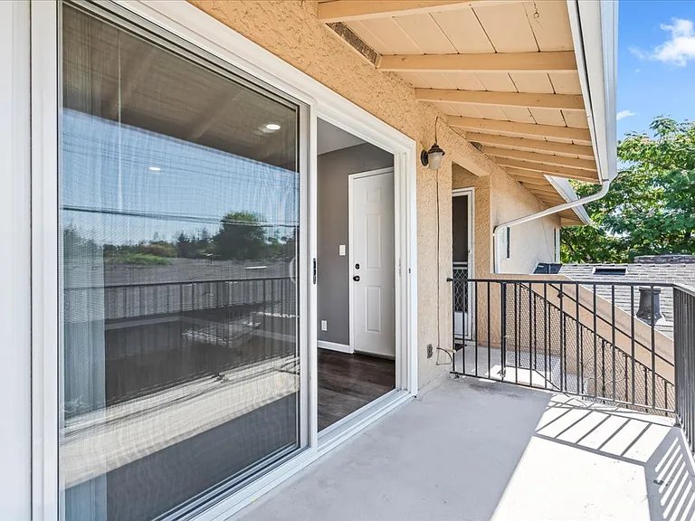 2070 Sahara Way #3 — Photo 22