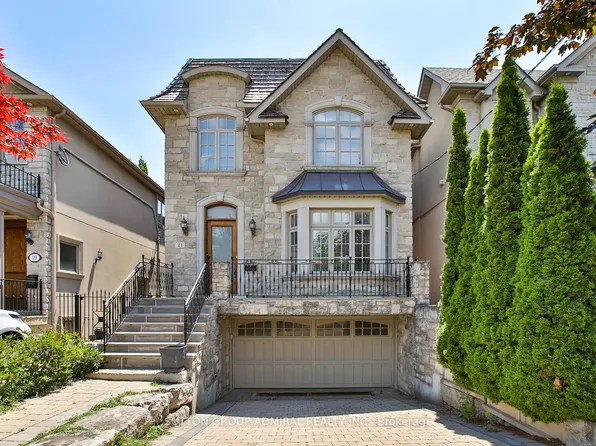 21 Dunblaine Ave, Toronto, ON M5M 2R6