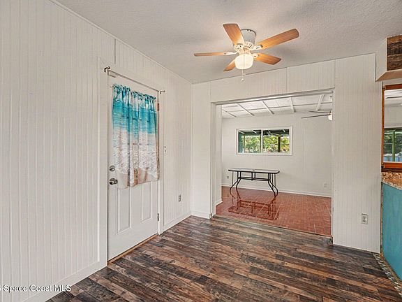 4th image of 2731 Pine Ridge Dr