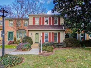 11720 Putting Green Ct, Reston, VA 20191