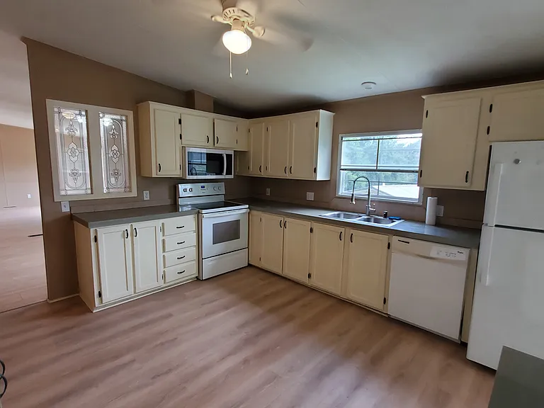 36 Lake Eden Cir — Photo 9