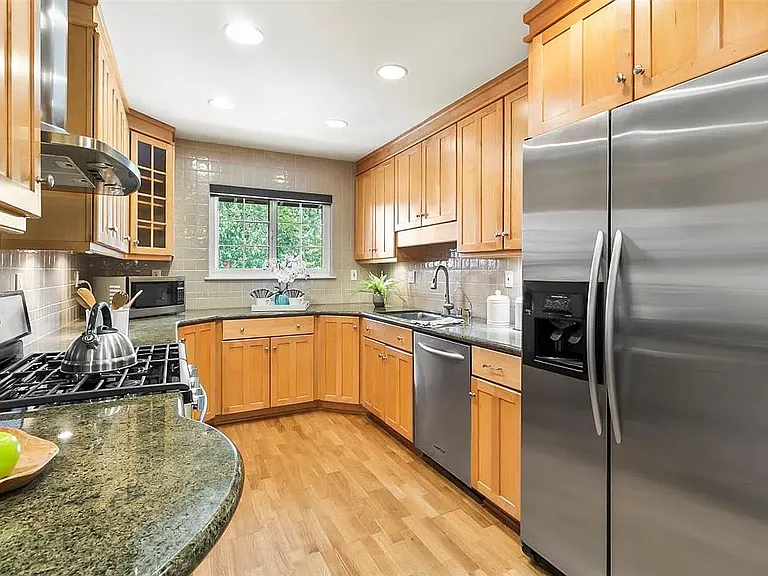 1121 S Stelling Rd — Photo 13