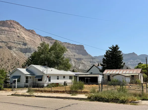 151 Roosevelt St, Helper, UT 84526