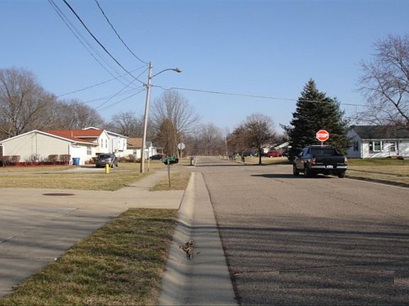 5th image of 293 Haven Ave