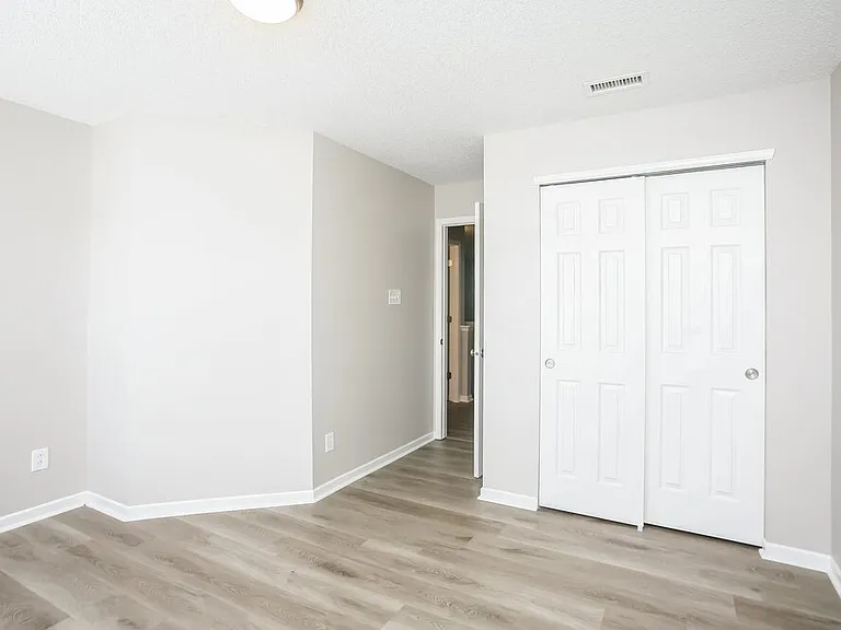 6330 Alonzo Dr — Photo 11