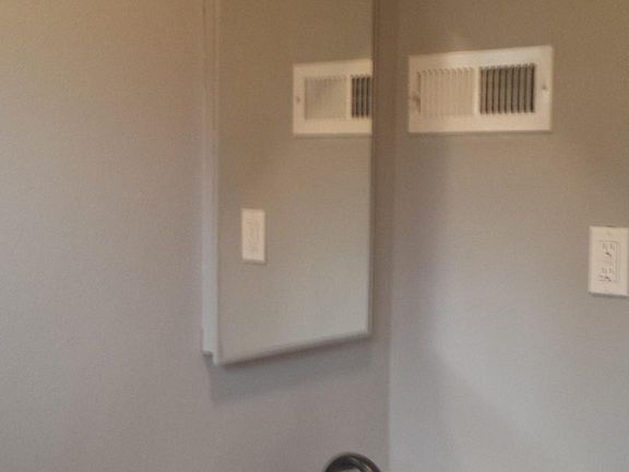 3rd image of 3825 W Byron Pl